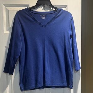 L.L. Bean Women's V-Neck 3/4 sleeve Top in Rich Blue